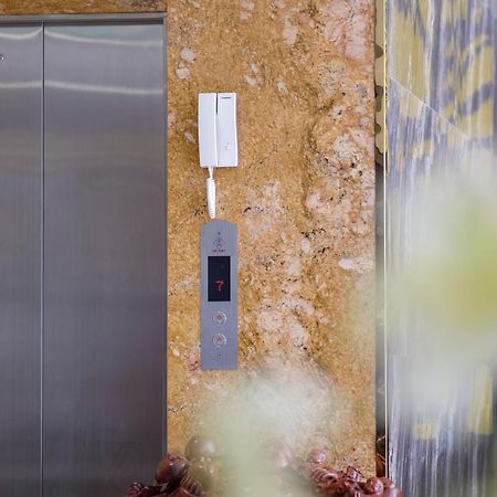 Xavia Hotel Куїнон Екстер'єр фото